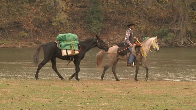 Cowboy takes long ride for cancer awareness