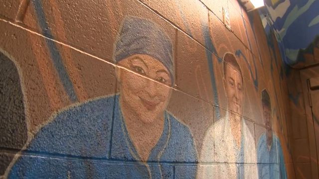 Mural honors frontline workers during coronavirus pandemic 