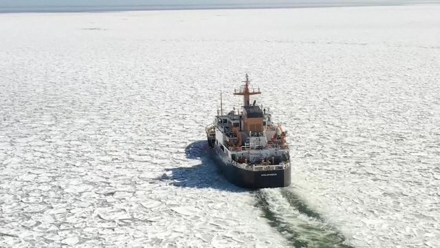 Icebreaker carves a path through Lake Superior