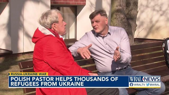 David Crabtree speaks with pastor from church near Poland-Ukraine border