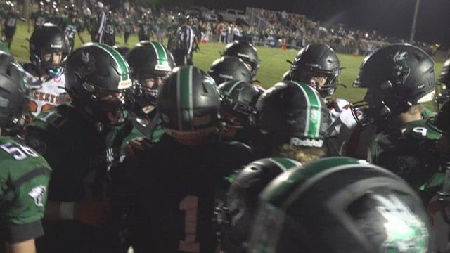 High school senior with cerebral palsy scores touchdown on homecoming