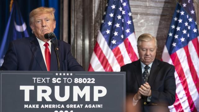 Former President Donald Trump and Sen. Lindsey Graham (R-Ga.), right, during a campaign event in Columbia, S.C., on Jan. 28, 2023. (Nicole Craine/The New York Times) Former President Donald Trump and Sen. Lindsey Graham (R-Ga.), right, during a campaign event in Columbia, S.C., on Jan. 28, 2023. (Nicole Craine/The New York Times)