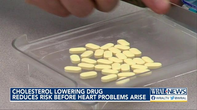 Cholesterol-lowering drug can reduce risk for heart complications