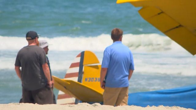 Pilot OK after plane lands in ocean in Myrtle Beach