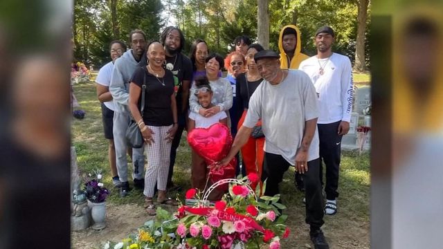 Families outraged at cemetery's burial mix-up 