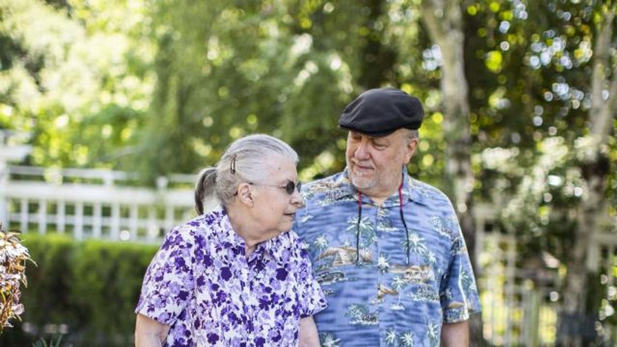 Facing Financial Ruin as Costs Soar for Elder Care