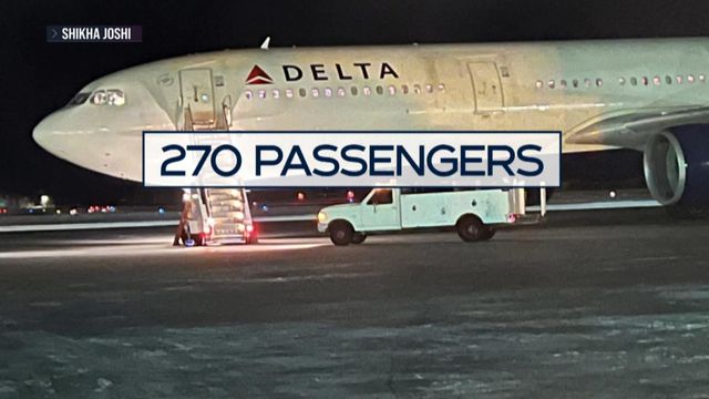 270 passengers stranded 20 hours on Delta flight