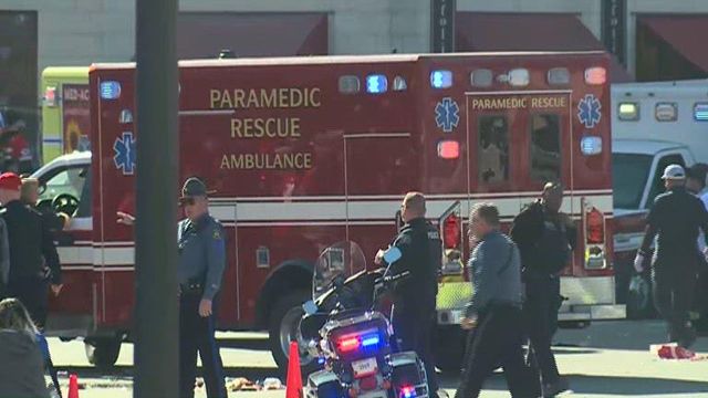 Panic, chaos surround shooting at Chiefs' Super Bowl parade