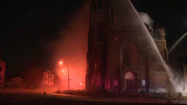 Historic church goes up in flames in St. Louis