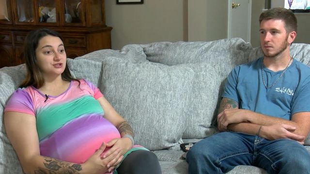 Community rallies to help family expecting 5 babies 