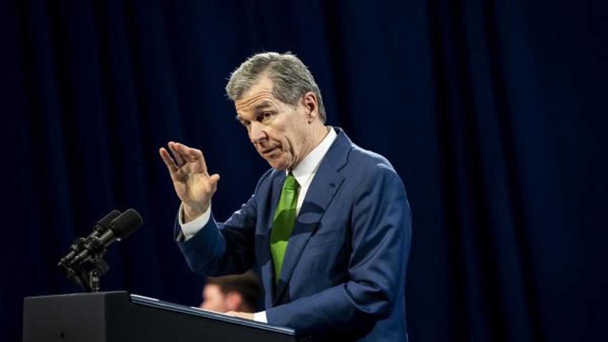 North Carolina’s Democratic Governor Vetoes a GOP Power Grab