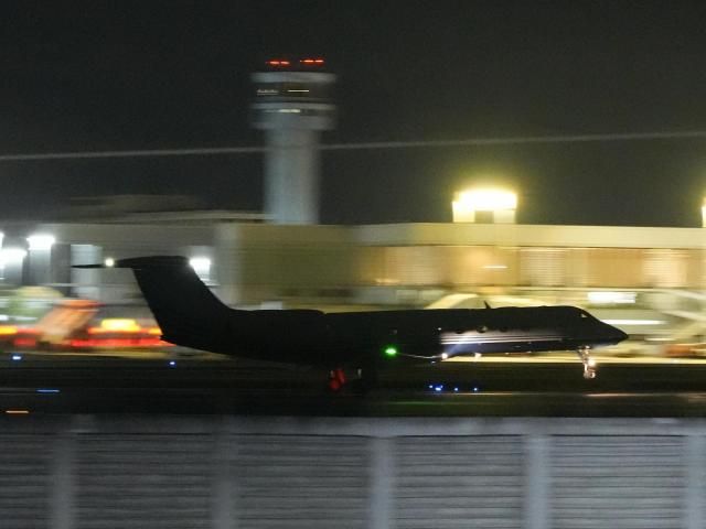 Philippine exleader Duterte is being flown to The Hague to face charges of crimes against humanity
