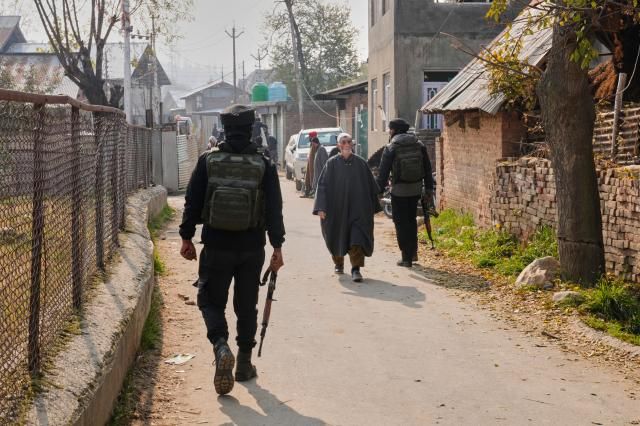 インド、ニューデリー爆破事件を受け、カシミール紛争地域での弾圧を強化