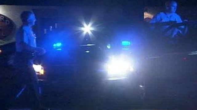 Raleigh police investigate two shootings; one fatal