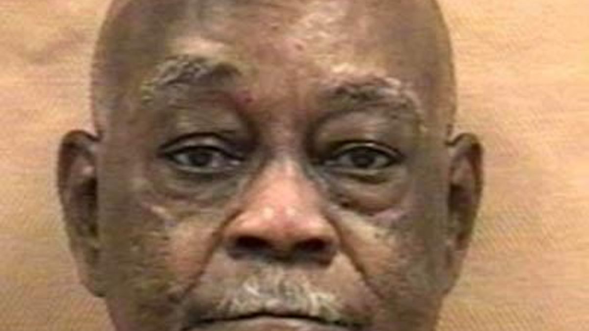 Death row inmate dies of natural causes :: WRAL.com