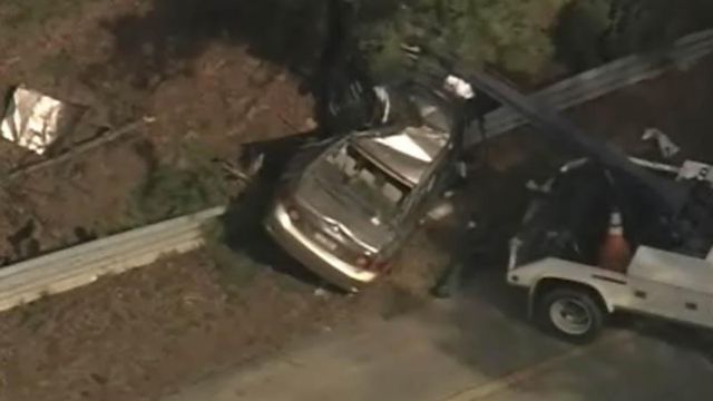 Sky 5 coverage of wreck after chase