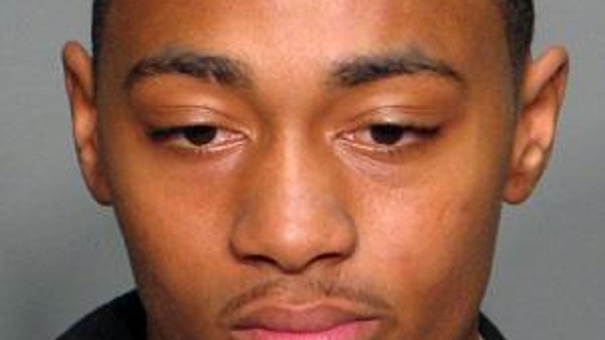 Antonio McMillian teens charged in apex school fight 2/27/09