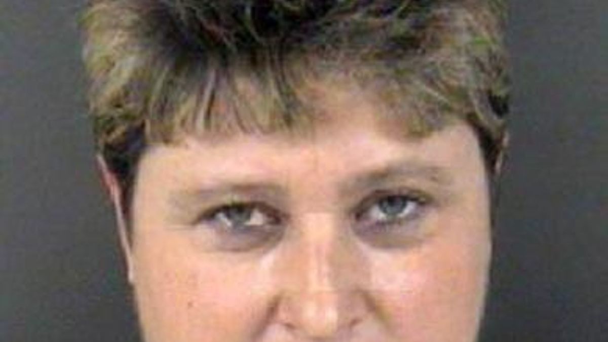 Shelia Harris, cafeteria worker charged with embezzlement