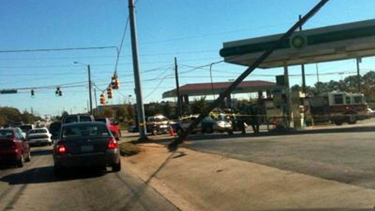 Truck breaks utility pole at Raleigh intersection