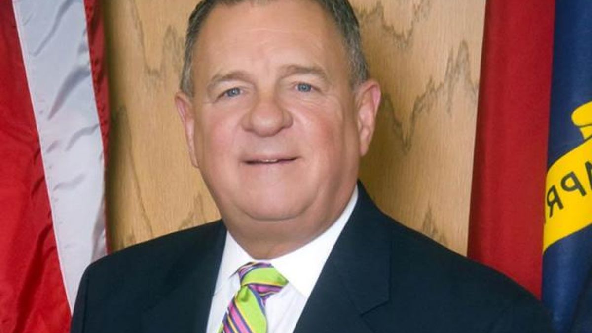 Breeden Blackwell, Cumberland County commissioner