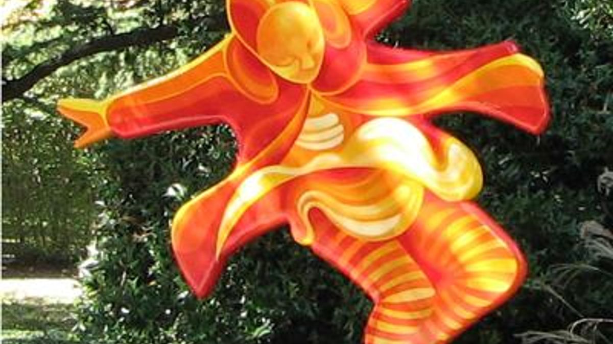 "Landing" sculpture