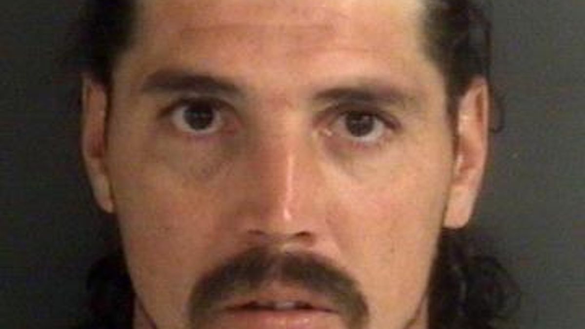 Fayetteville man charged with sex crimes against girl, 10 :: WRAL.com