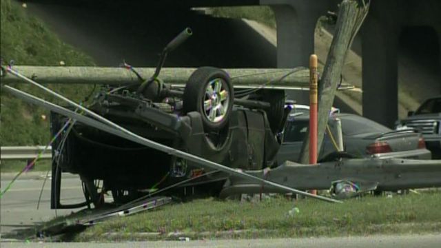 Six injured in Sampson County crash, shootout