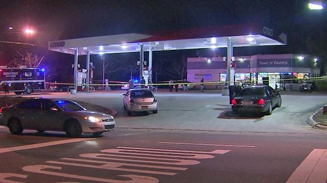 Man killed in Durham convenience store shooting