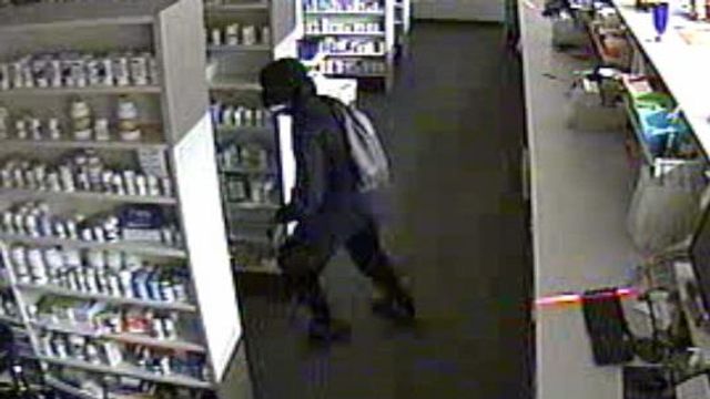 Raw Video: Robbers steal pills from Cumberland pharmacy