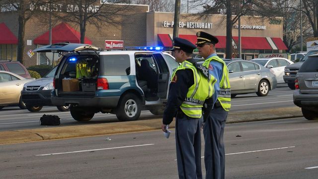 Fatal pedestrian wreck creates big delays on Raleigh's Capital Boulevard