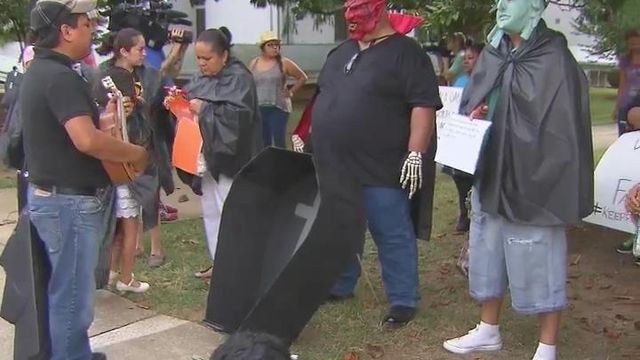 Anti-deportation group protests at Governor's Mansion in Raleigh