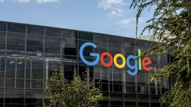 Google claims its carbon footprint is now zero 