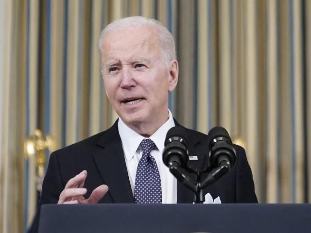 Biden announces historic oil reserve release and presses oil companies ...