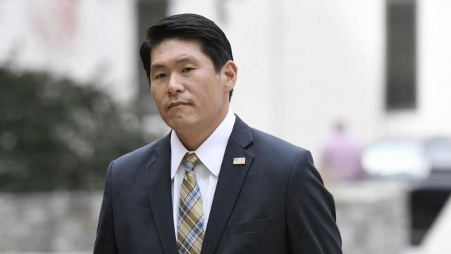 FILE - U.S. Attorney Robert Hur arrives at U.S. District Court in Baltimore on Nov. 21, 2019. (AP Photo/Steve Ruark, File) FILE - U.S. Attorney Robert Hur arrives at U.S. District Court in Baltimore on Nov. 21, 2019. (AP Photo/Steve Ruark, File)