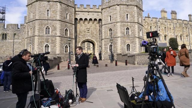 Media waits outside Windsor Castle in Windsor, England, Saturday, March 23, 2024. Britain's Kate, Princess of Wales's revelation she is undergoing treatment for cancer has sparked an outpouring of support and well wishes from around the world. (AP Photo/Alberto Pezzali) Media waits outside Windsor Castle in Windsor, England, Saturday, March 23, 2024. Britain's Kate, Princess of Wales's revelation she is undergoing treatment for cancer has sparked an outpouring of support and well wishes from around the world. (AP Photo/Alberto Pezzali)