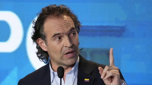 FILE - Federico Gutierrez, presidential candidate representing the Team for Colombia coalition, talks during a presidential debate at the El Tiempo newspaper building in Bogota, Colombia, May 23, 2022. On Monday, April 1, 2024, Gutierrez, the mayor of Colombia’s second largest city Medellín, issued a six-month ban on prostitution in some of the city’s most famous neighborhoods, arguing that it is a necessary step to prevent the sexual exploitation of children. (AP Photo/Fernando Vergara, File) FILE - Federico Gutierrez, presidential candidate representing the Team for Colombia coalition, talks during a presidential debate at the El Tiempo newspaper building in Bogota, Colombia, May 23, 2022. On Monday, April 1, 2024, Gutierrez, the mayor of Colombia’s second largest city Medellín, issued a six-month ban on prostitution in some of the city’s most famous neighborhoods, arguing that it is a necessary step to prevent the sexual exploitation of children. (AP Photo/Fernando Vergara, File)