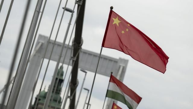 Chinese national flags are placed next to Hungarian flags on the Elisabeth Bridge in Budapest, Hungary, Wednesday, May 8, 2024. (AP Photo/Denes Erdos) Chinese national flags are placed next to Hungarian flags on the Elisabeth Bridge in Budapest, Hungary, Wednesday, May 8, 2024. (AP Photo/Denes Erdos)