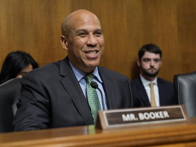 Democrats Engage Online Influencers to Boost Digital Presence