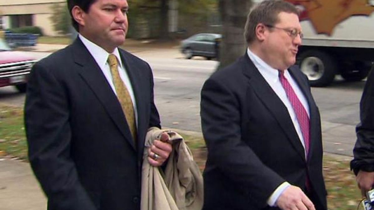 Jay Reiff leaves federal courthouse