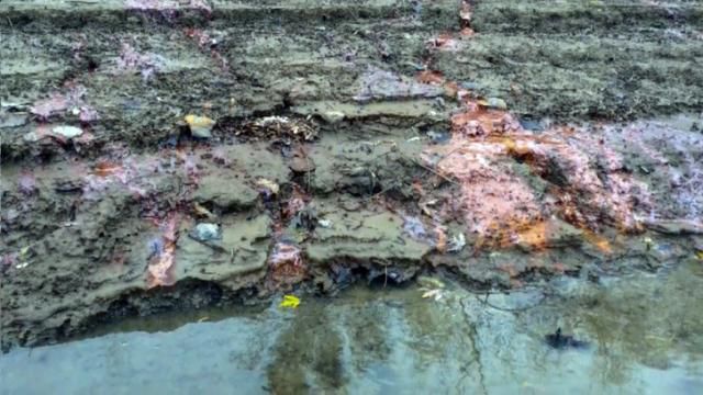 Possible coal ash leak in Yadkin River