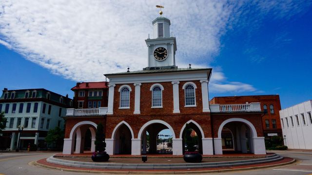 Black leaders want Market House removed from Fayetteville city logo