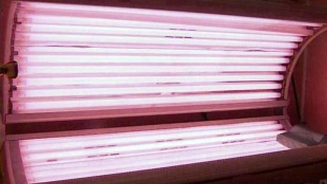Legislation would keep teens from tanning beds