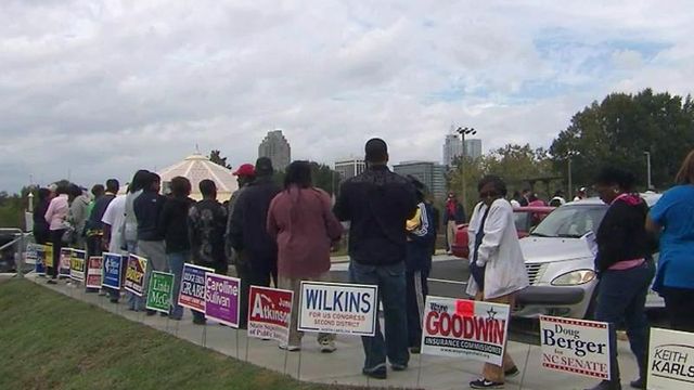 Voters line up across state for early ballots