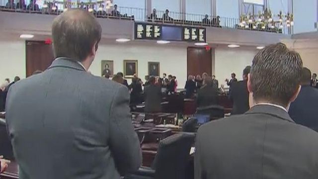Senate passes state commissions bill