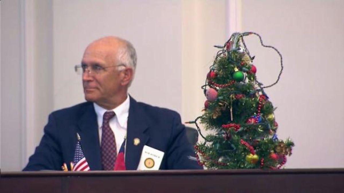 Christmas tree in Senate