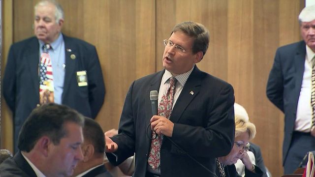 House takes initial vote on state budget