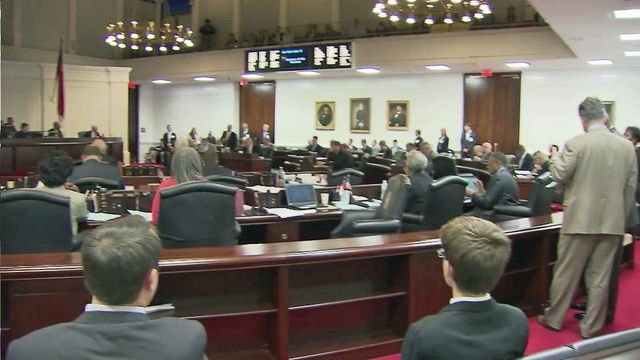 Senate passes bill to limit ID accepted by government officials