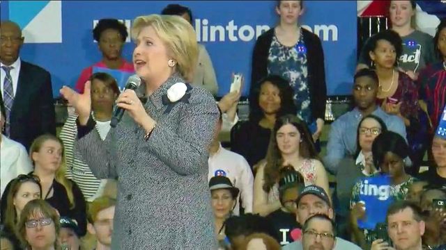 Clinton in friendly territory at Charlotte rally