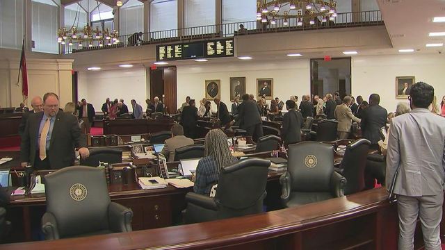 Senate holds first of two budget votes