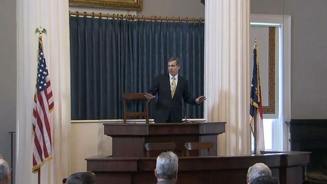 Cooper signs bill to combat opioid abuse in NC